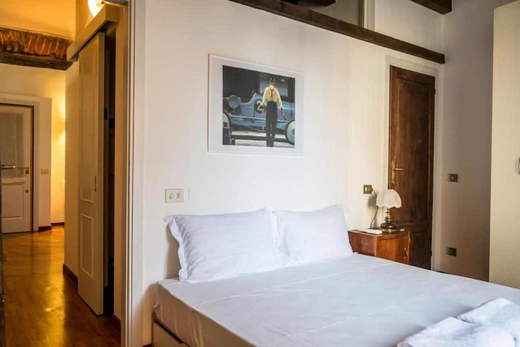 Wonderful Two Floors Apartment Milan Bagian luar foto