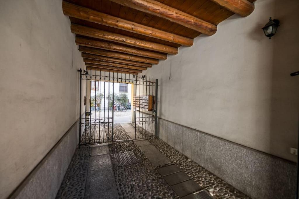 Wonderful Two Floors Apartment Milan Bagian luar foto
