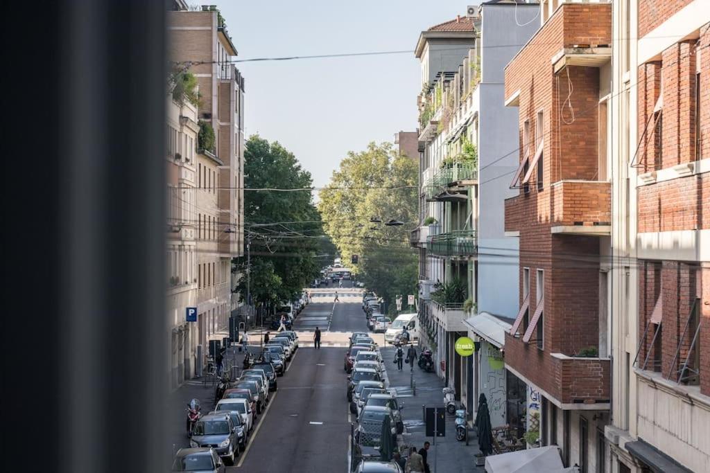 Wonderful Two Floors Apartment Milan Bagian luar foto