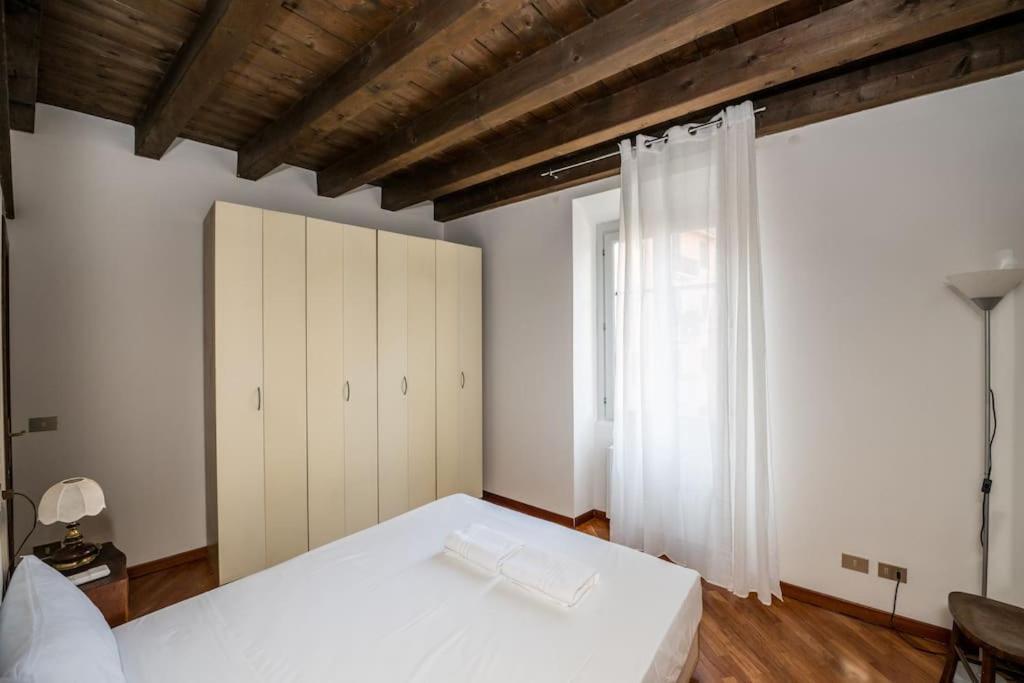 Wonderful Two Floors Apartment Milan Bagian luar foto